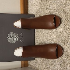 Vincent Camuta High Heels